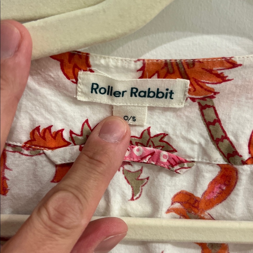 Roller Rabbit White and Orange Patterned short robe - Picture 2 of 5
